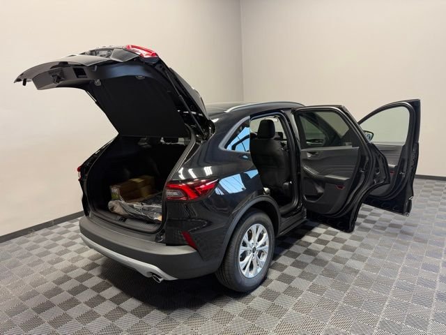 New 2026 Agate Black Metallic Ford Active® image 29