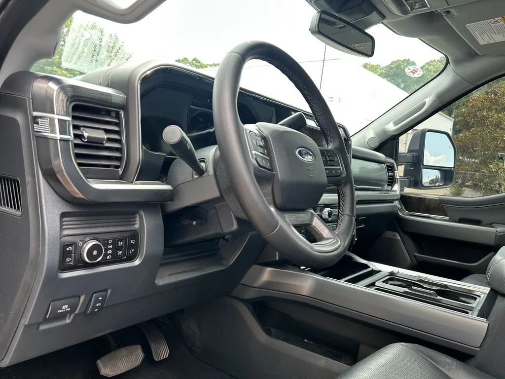 Certified Used 2025 Gray Ford Lariat image 10