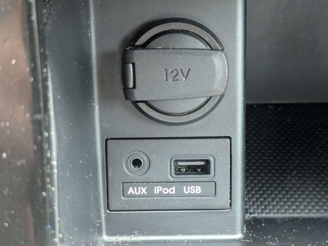 Used 2013 Black Hyundai GLS image 19