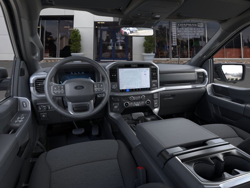 2025 Ford F-150 XLT - Photo 9