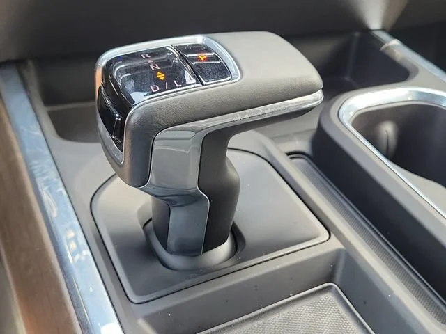 2025 Chevrolet Silverado 1500 High Country - Photo 37