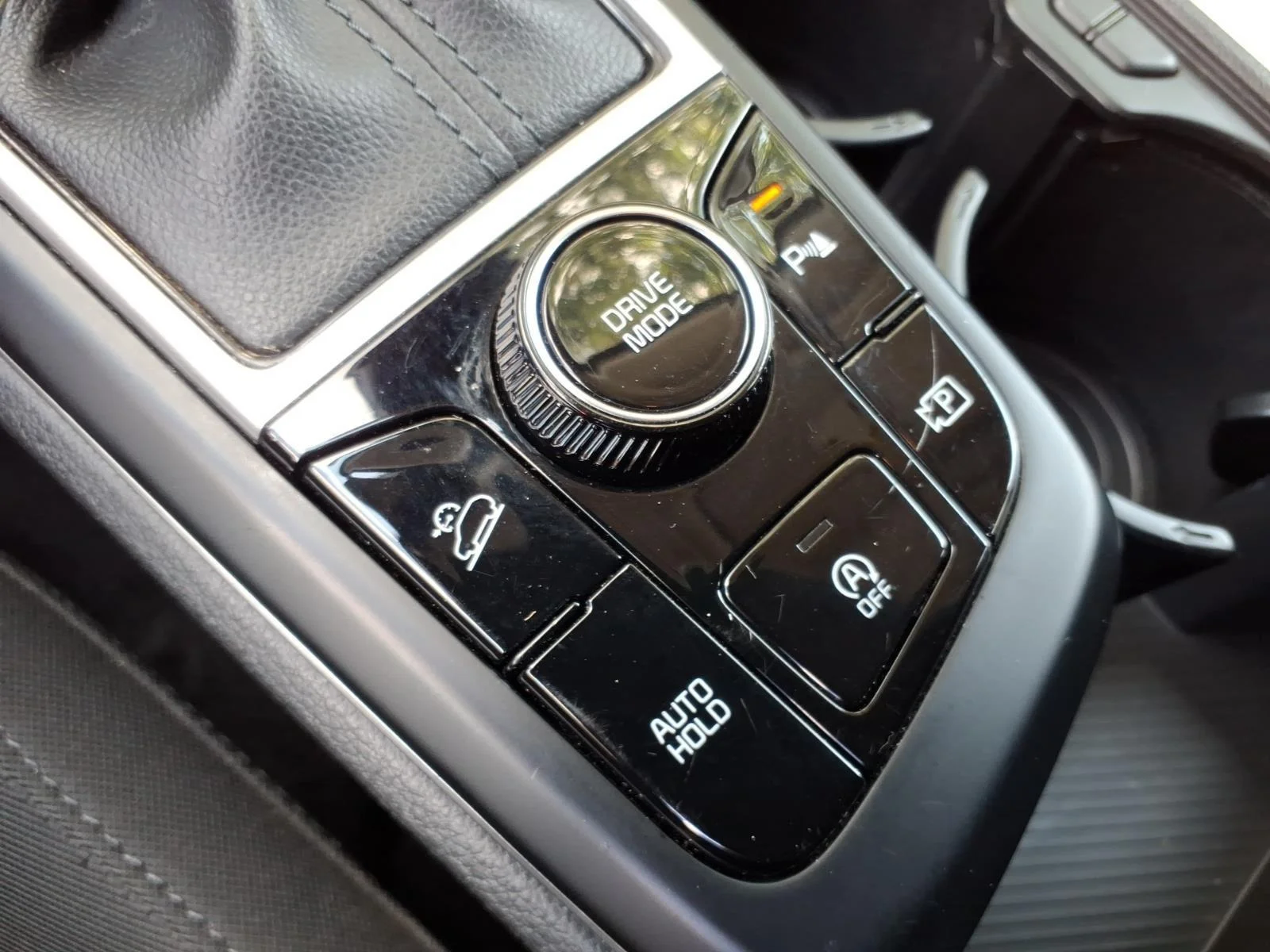 Used 2023 Gravity Gray Kia LX image 7