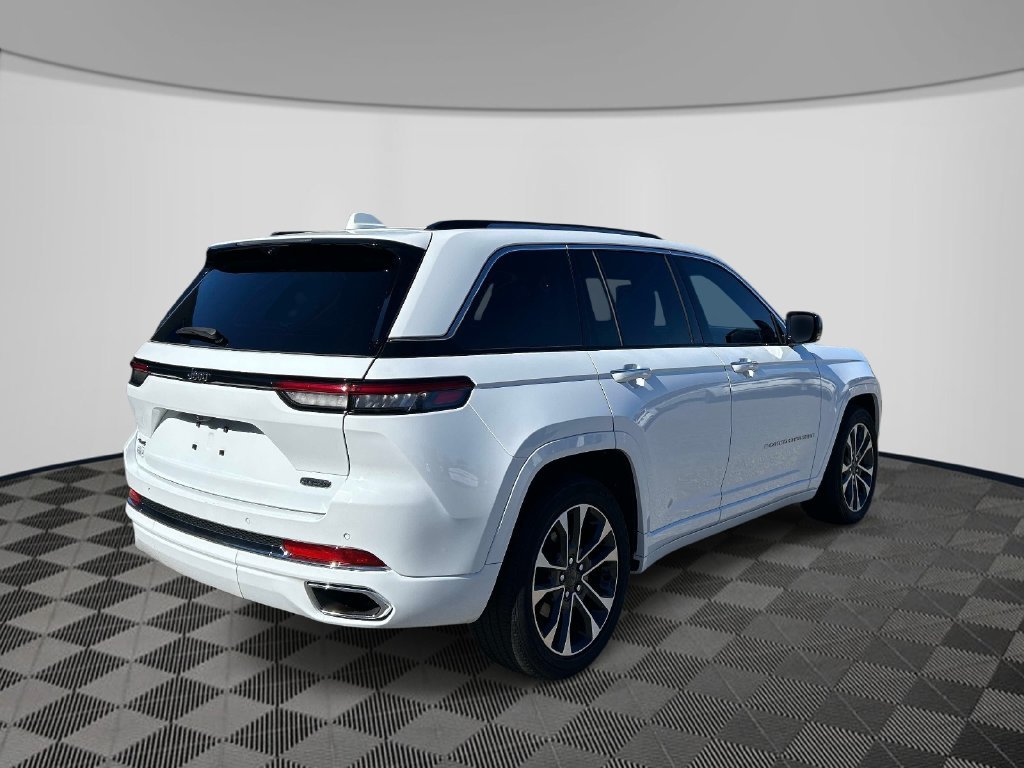 Used 2022 White Jeep Overland image 5