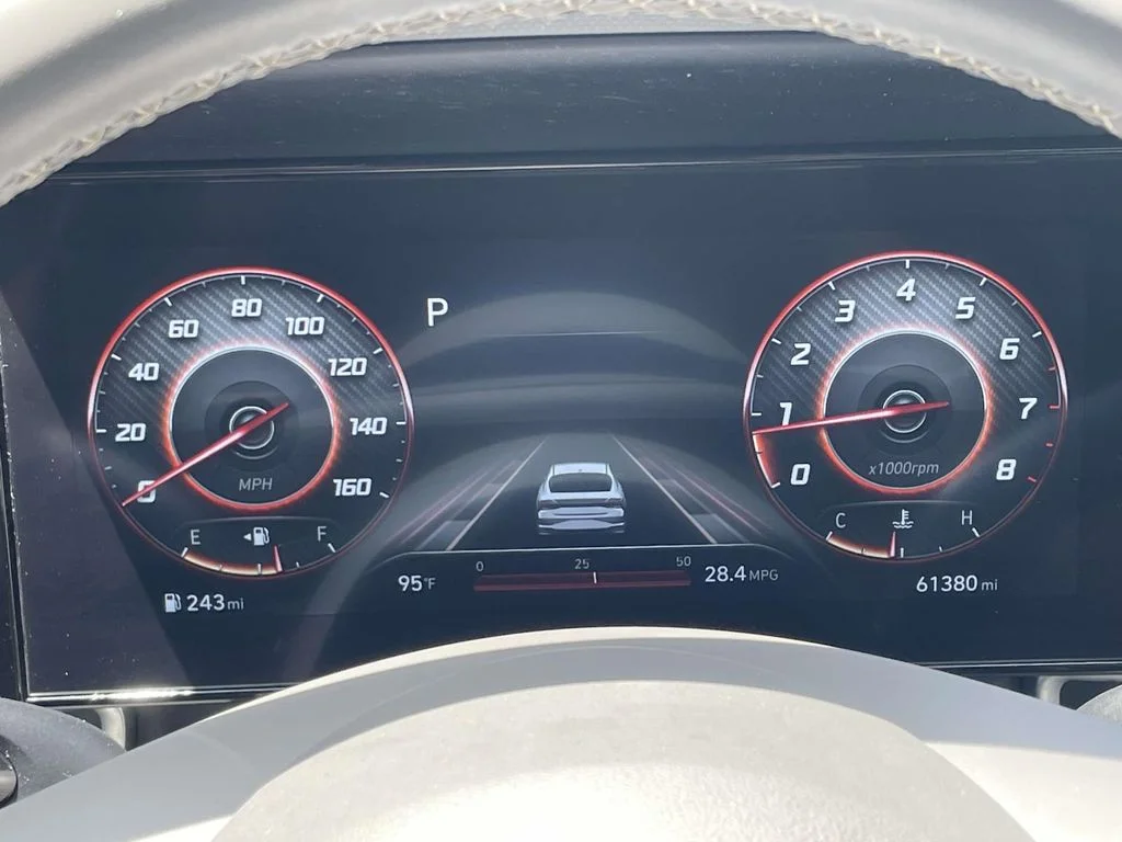 Used 2023 Black Hyundai SEL image 18