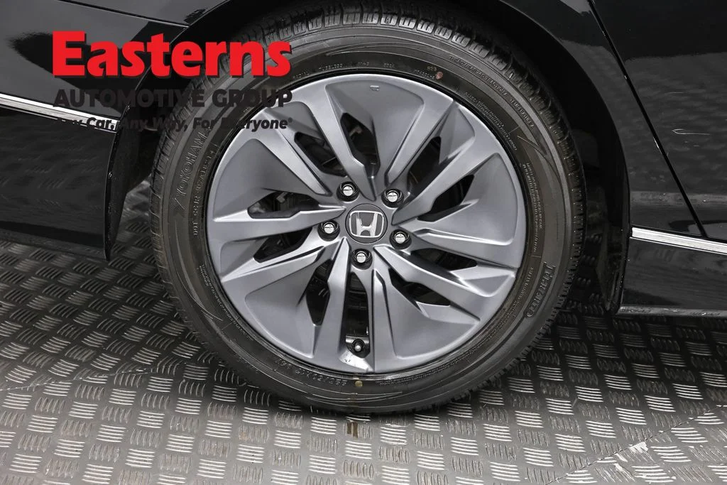 Used 2022 Black Honda EX-L image 30