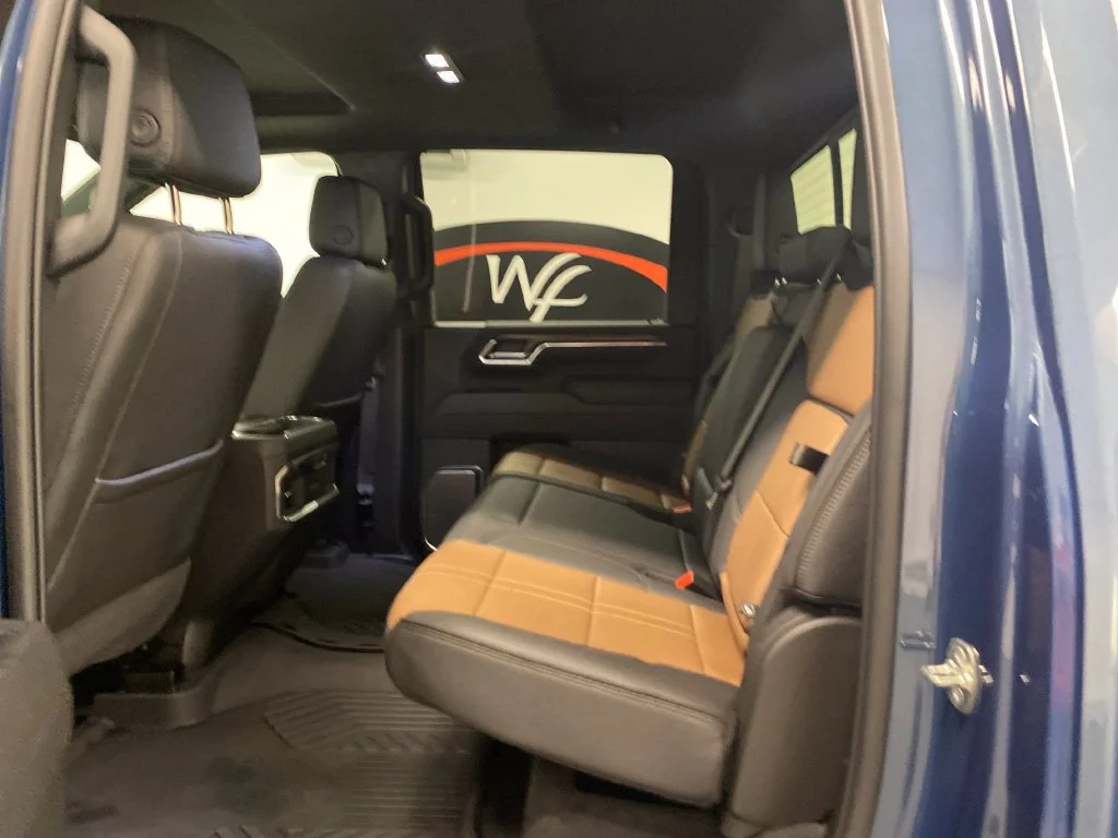 Used 2025 Lakeshore Blue Metallic Chevrolet High Country image 17