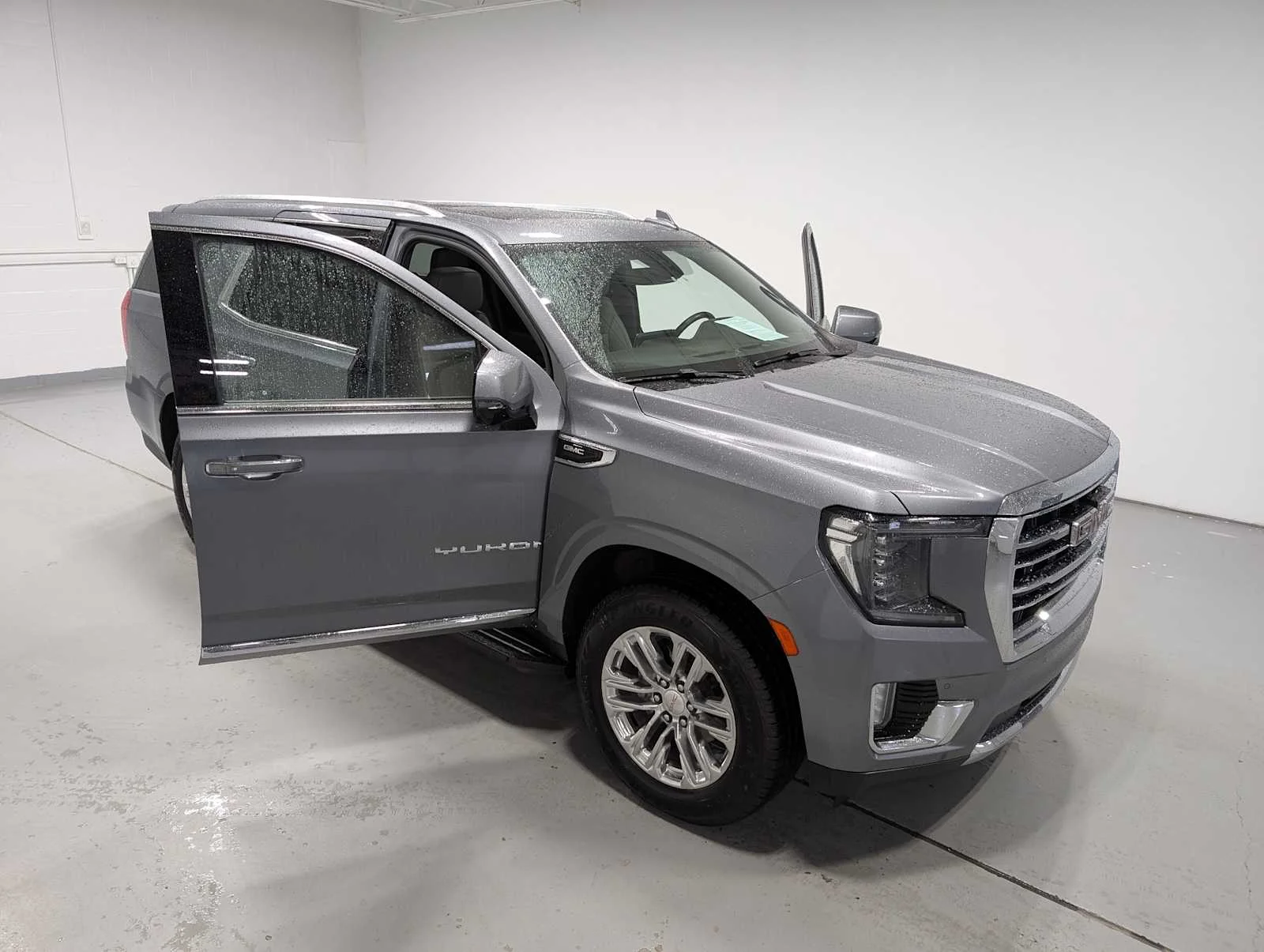 Used 2022 Satin Steel Metallic GMC SLT image 16
