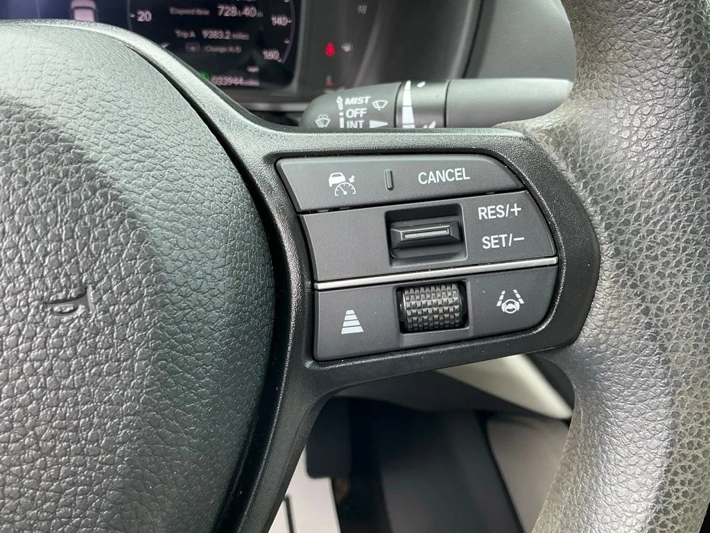 Used 2024  Honda LX image 36