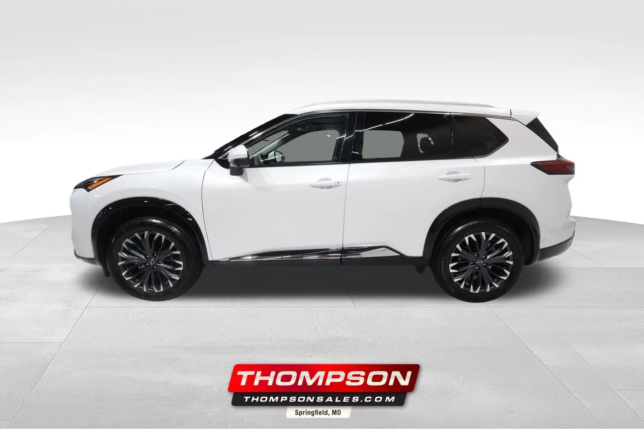2026 Nissan Rogue Platinum AWD's photo