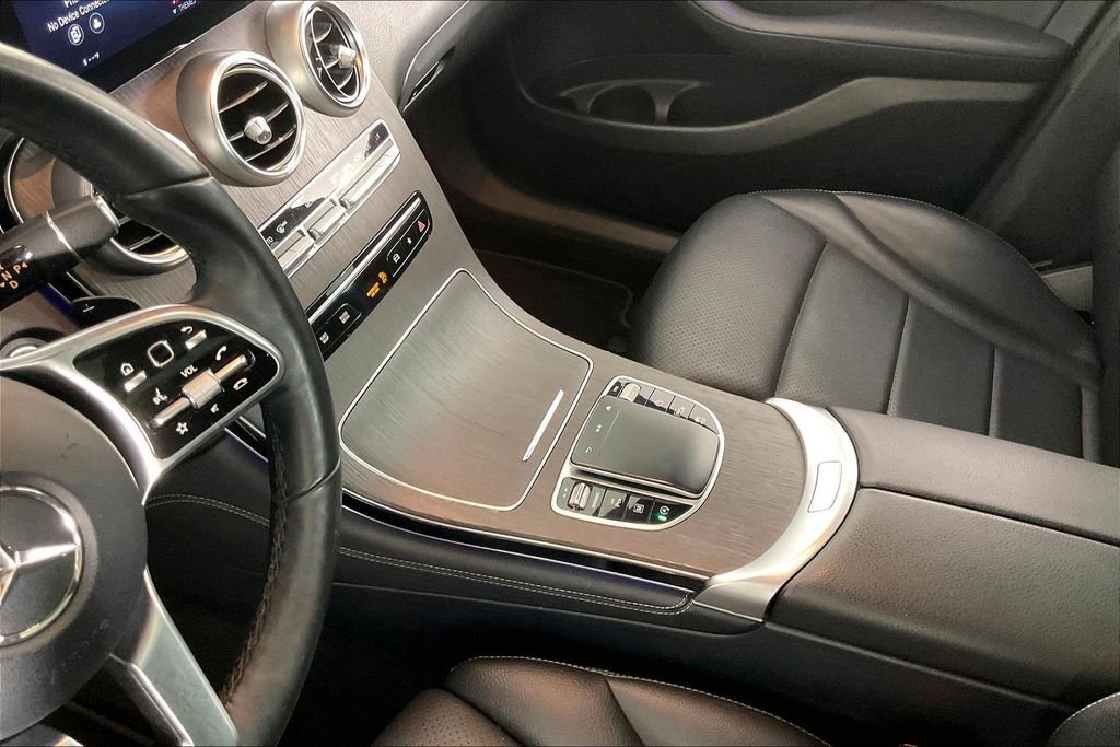 2021 Mercedes-Benz GLC GLC300 - Photo 12