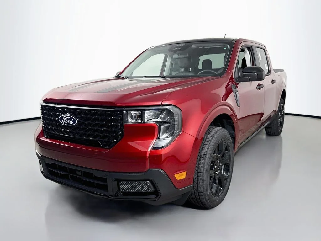 New 2026 Ruby Red Metallic Tinted Clearcoat Ford XLT image 3