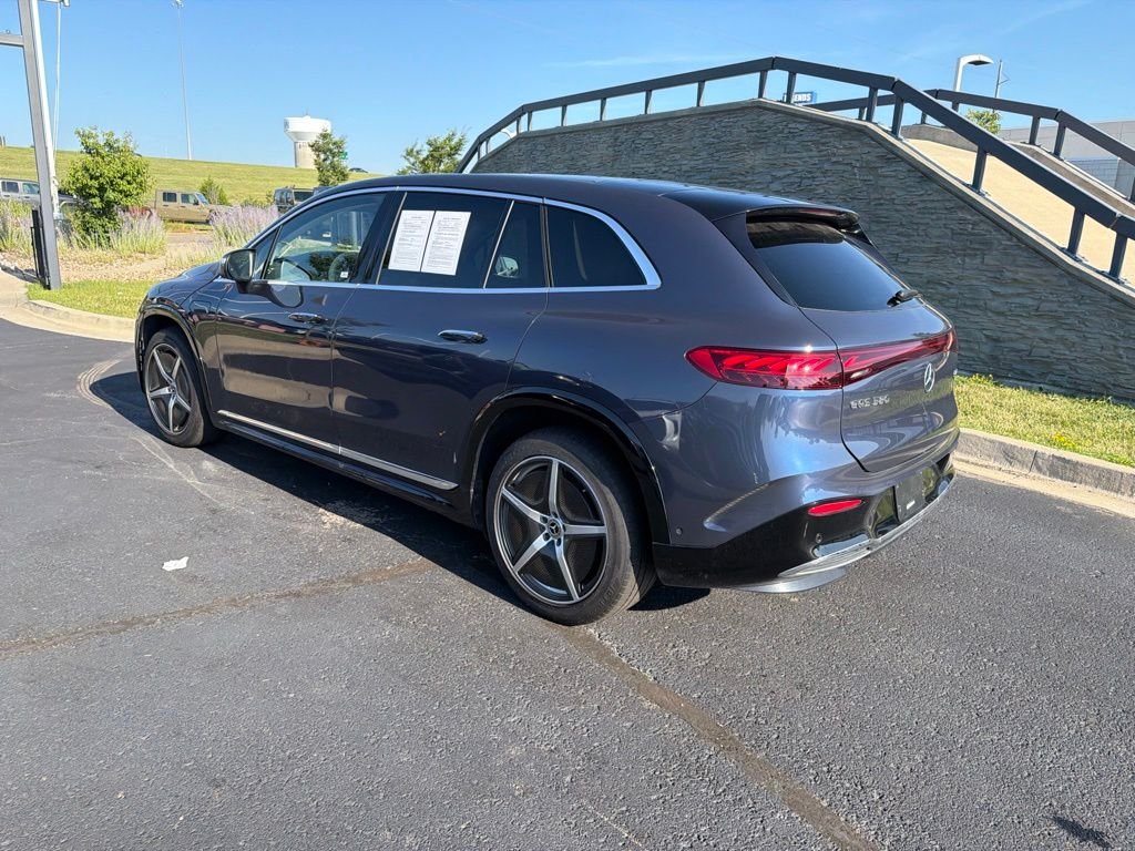 Used 2023 Blue Mercedes-Benz 580 image 5