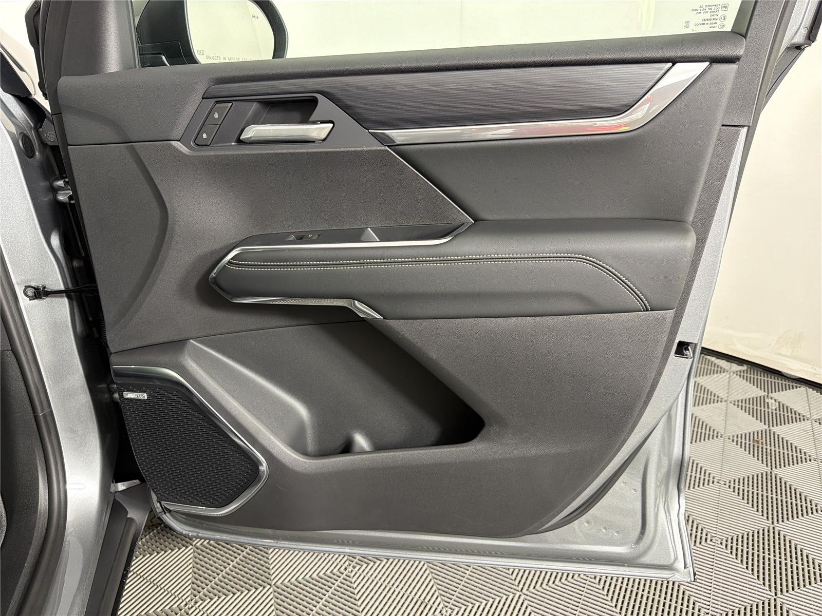 2026 GMC Acadia Elevation - Photo 14