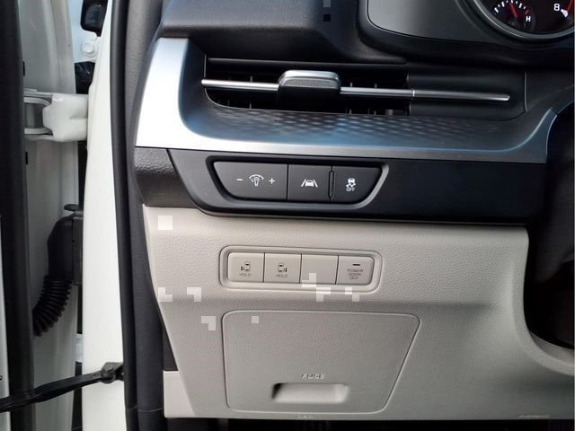 Used 2024 White Kia LX image 21