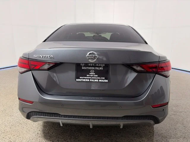 Used 2023 Gray Nissan S image 9