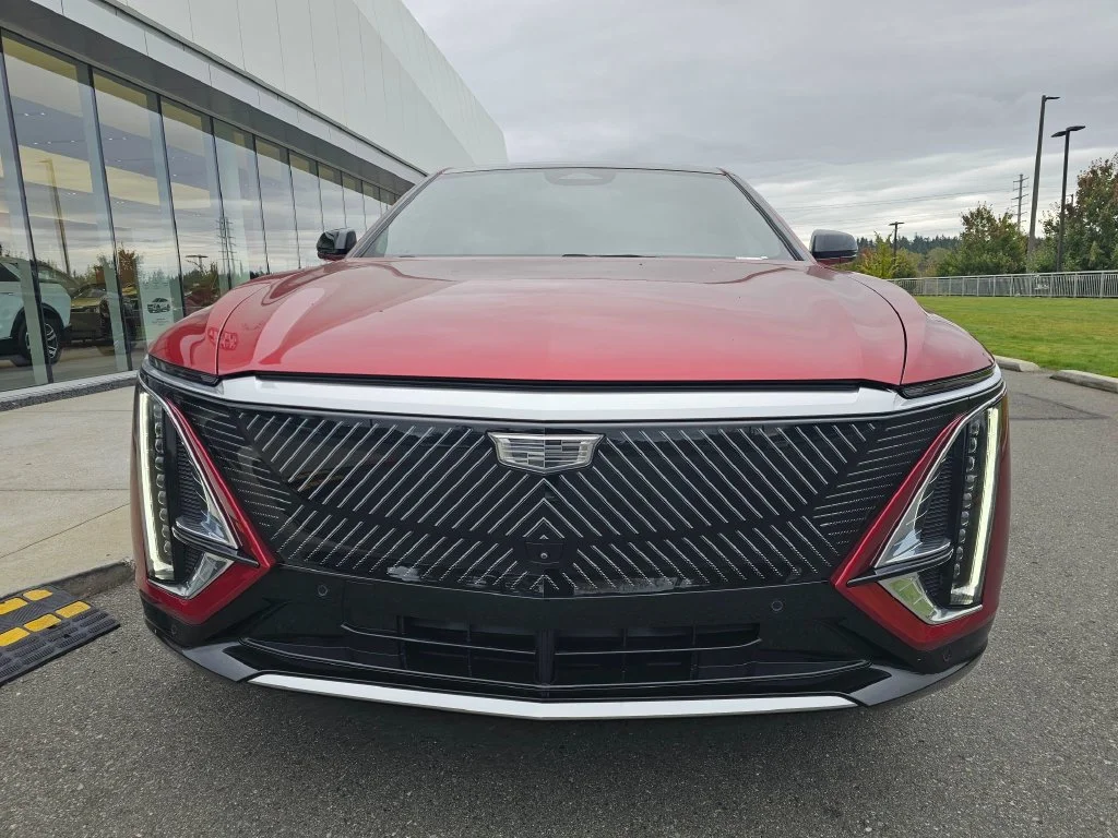 Certified 2024 Cadillac LYRIQ Luxury 1 with VIN 1GYKPPRL3RZ127886 for sale in Bellevue, WA
