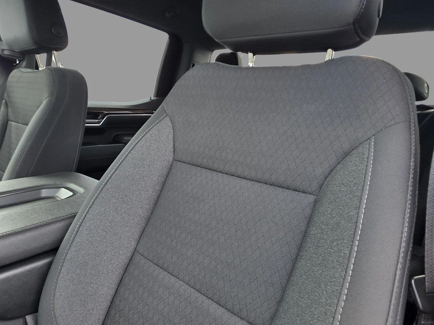 Used 2025 Sterling Gray Metallic Chevrolet LT image 20