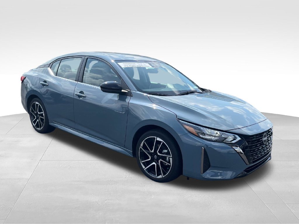 Used 2025 Gray Nissan SR image 7