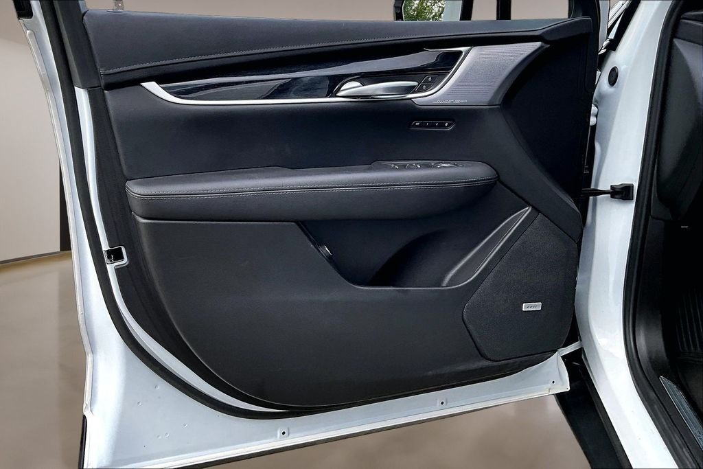 Used 2025 White Cadillac Premium Luxury image 18