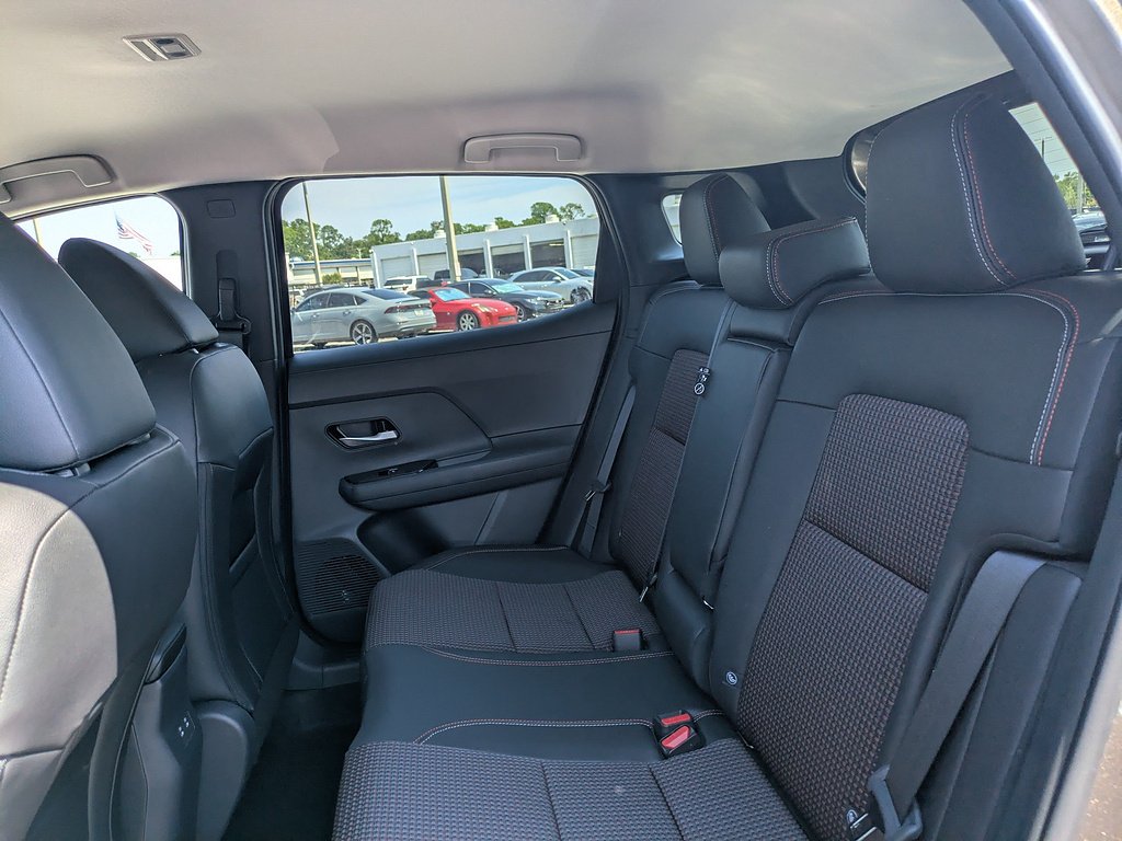 2026 Nissan KICKS SR - Photo 13