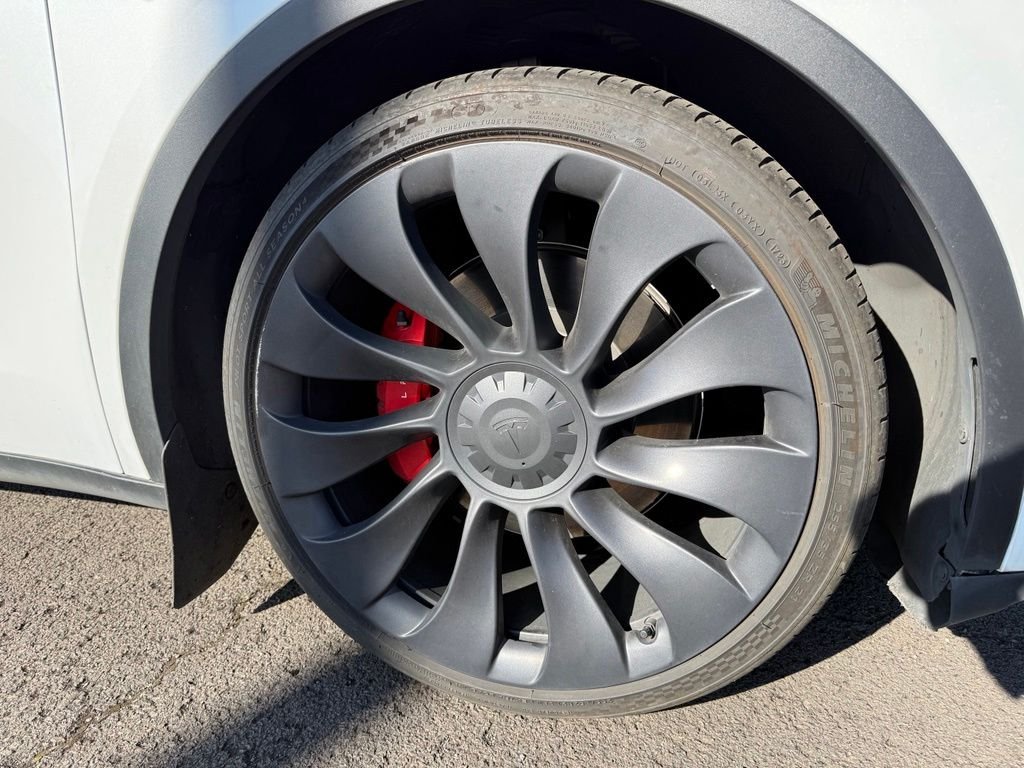 Used 2023 Pearl White Multi-Coat Tesla Performance image 25