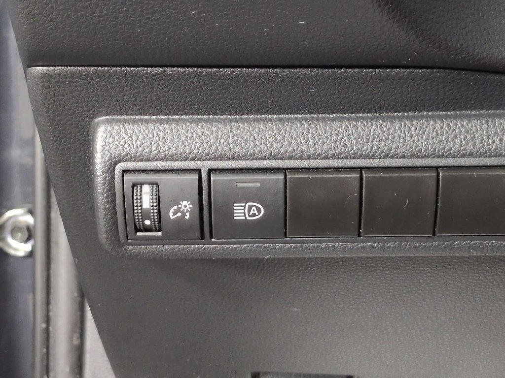 2024 Toyota Corolla LE - Photo 36