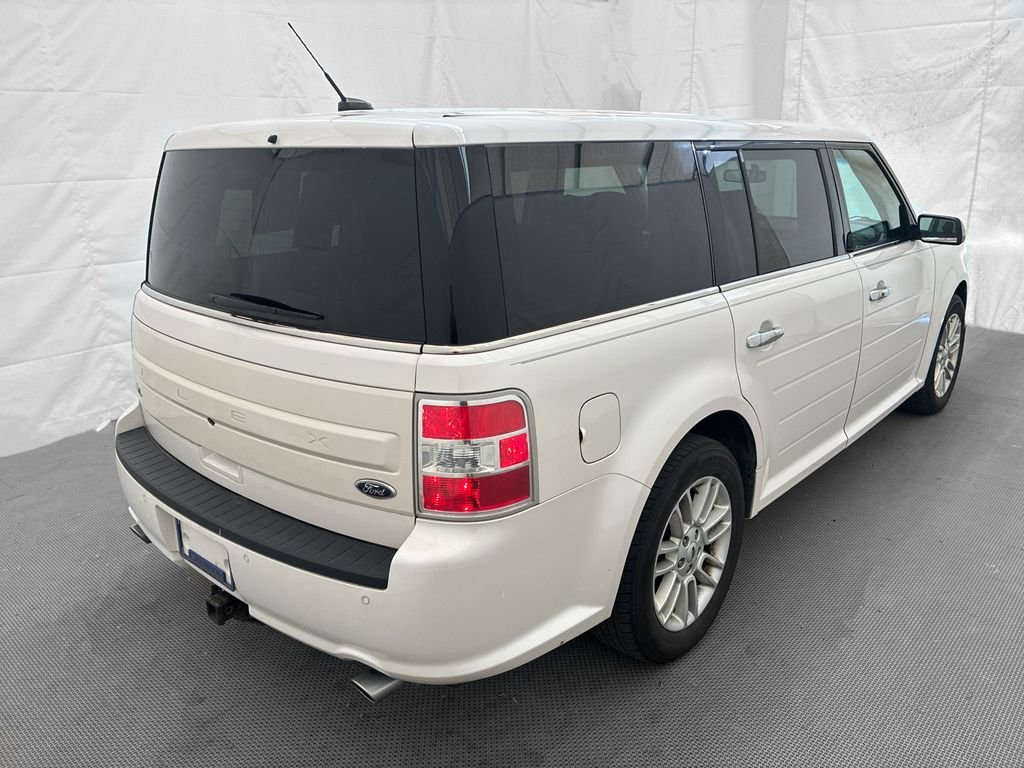 Used 2019 White Ford SEL image 6