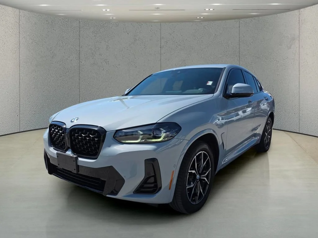 Used 2023 Brooklyn Grey Metallic BMW xDrive30i image 11