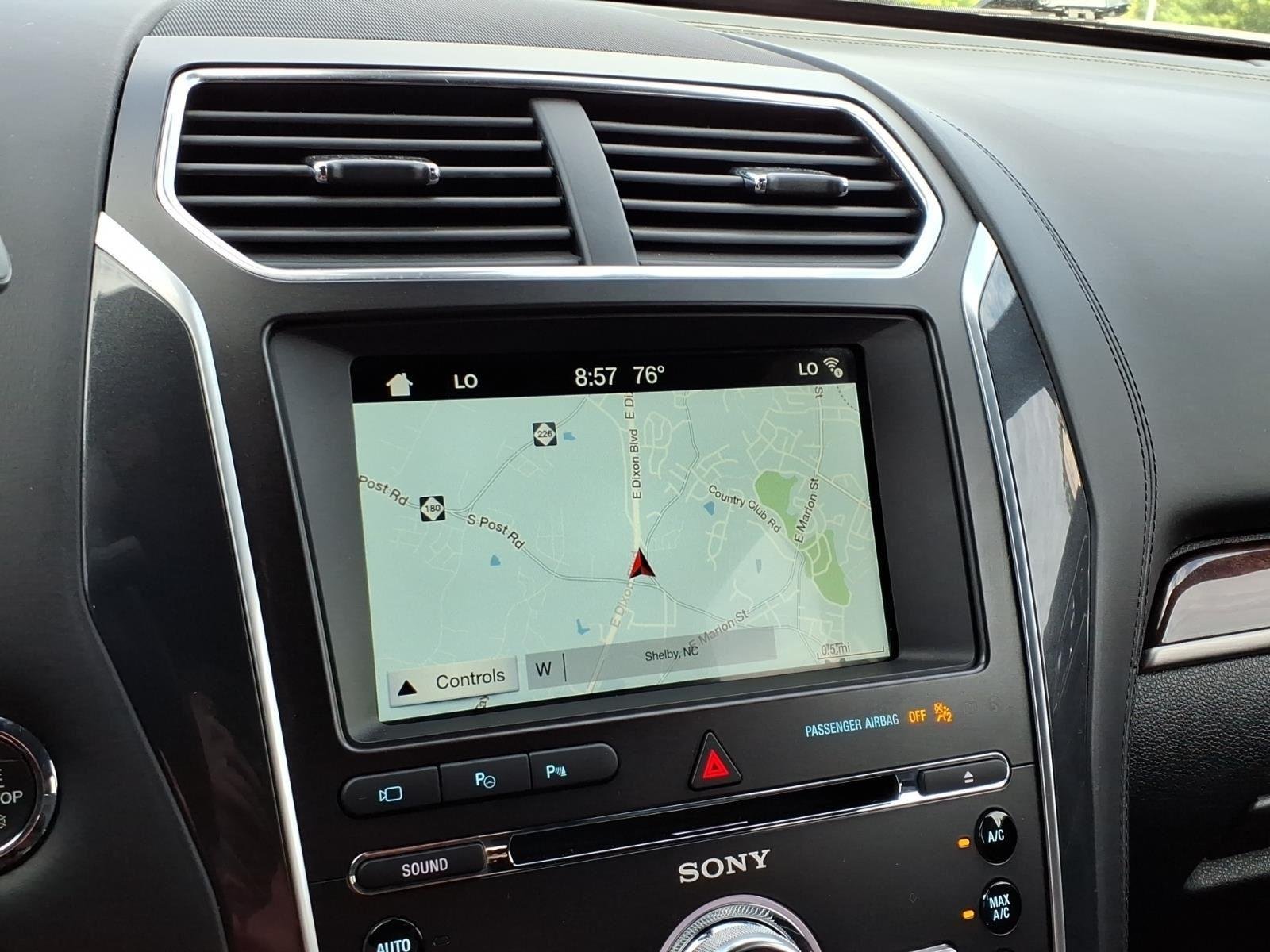 Used 2018 Magnetic Metallic Ford Platinum image 24