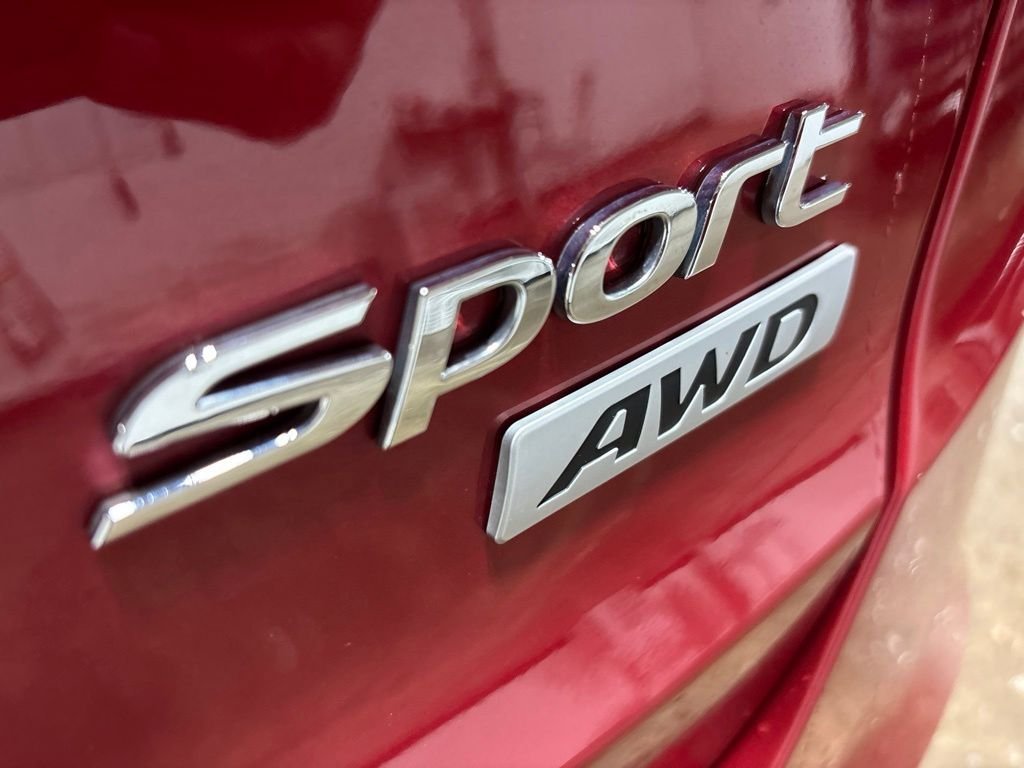Used 2018 Red Hyundai 2.4 Base image 32