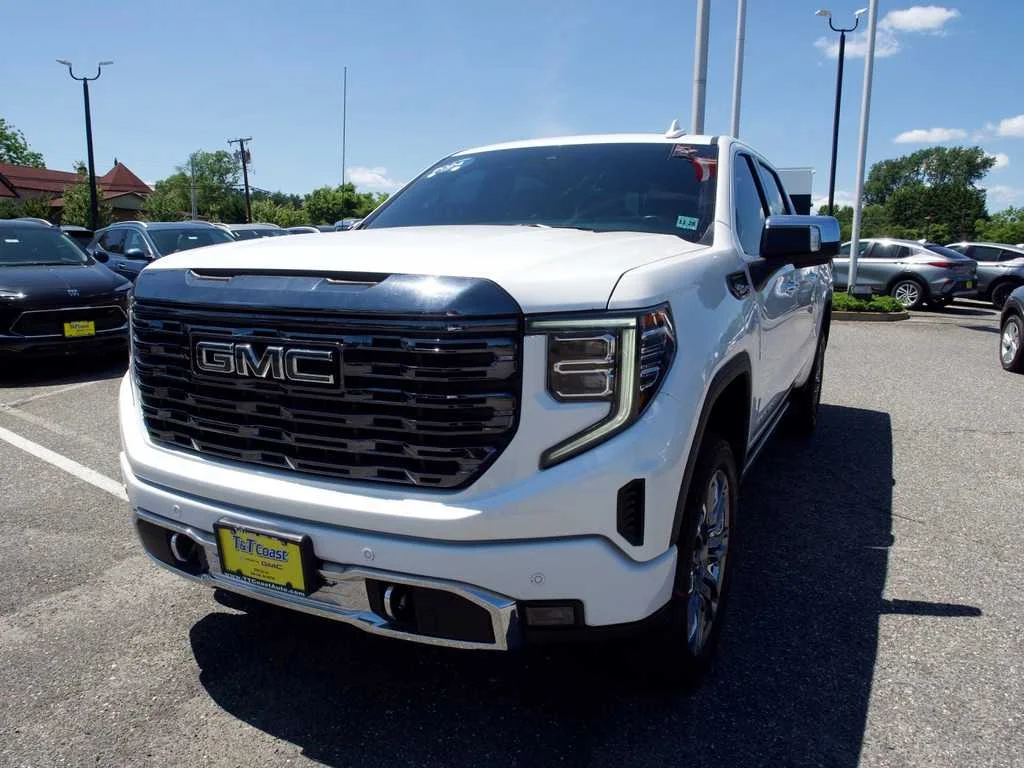 2024 GMC Sierra 4WD Crew Cab Short Box Denali Ultimate's photo