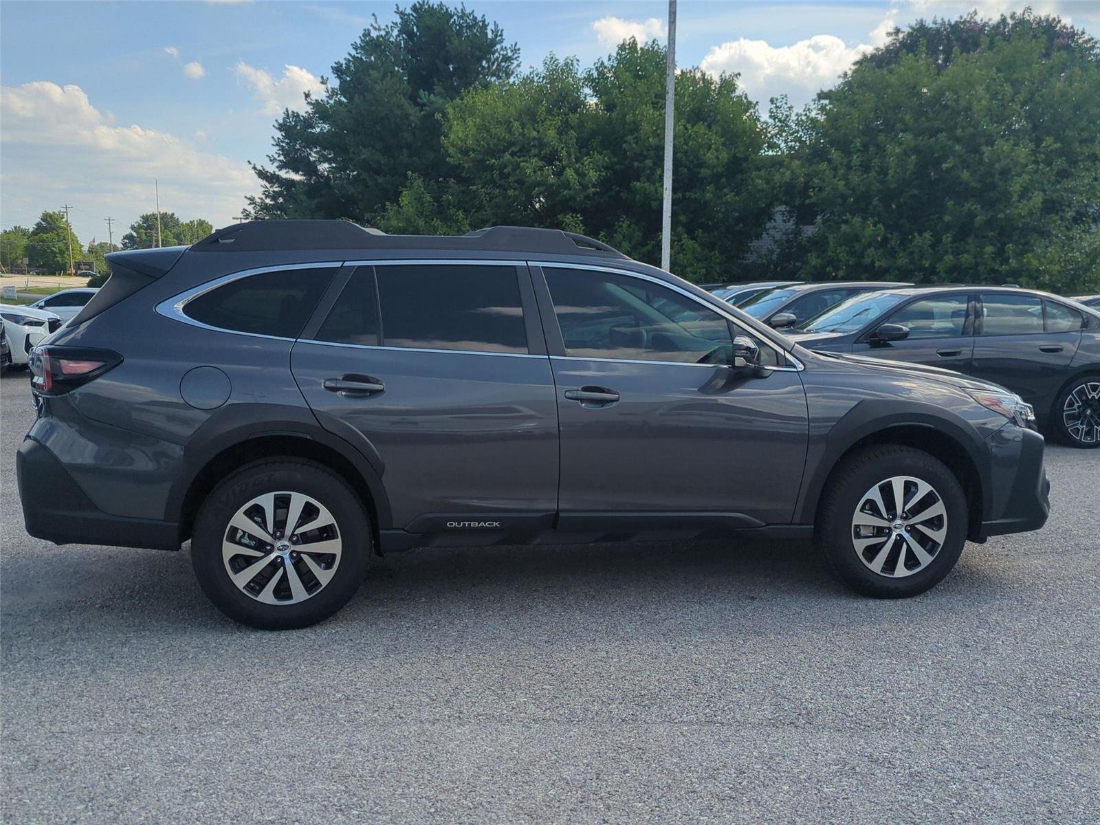 Used 2025 Magnetite Gray Metallic Subaru Premium image 6