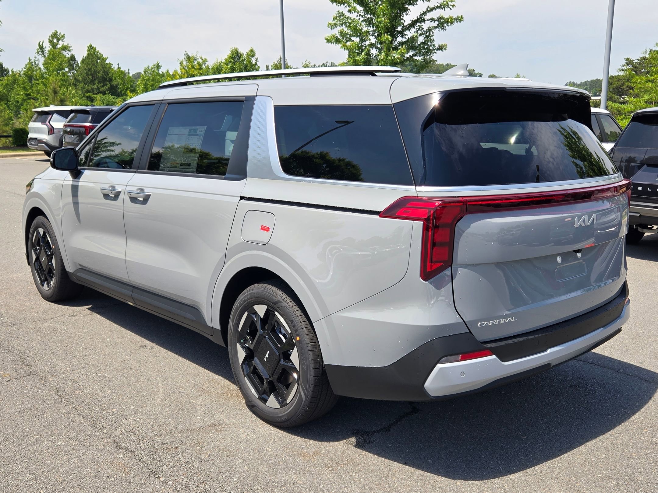 New 2026 Ceramic Silver Kia EX image 5