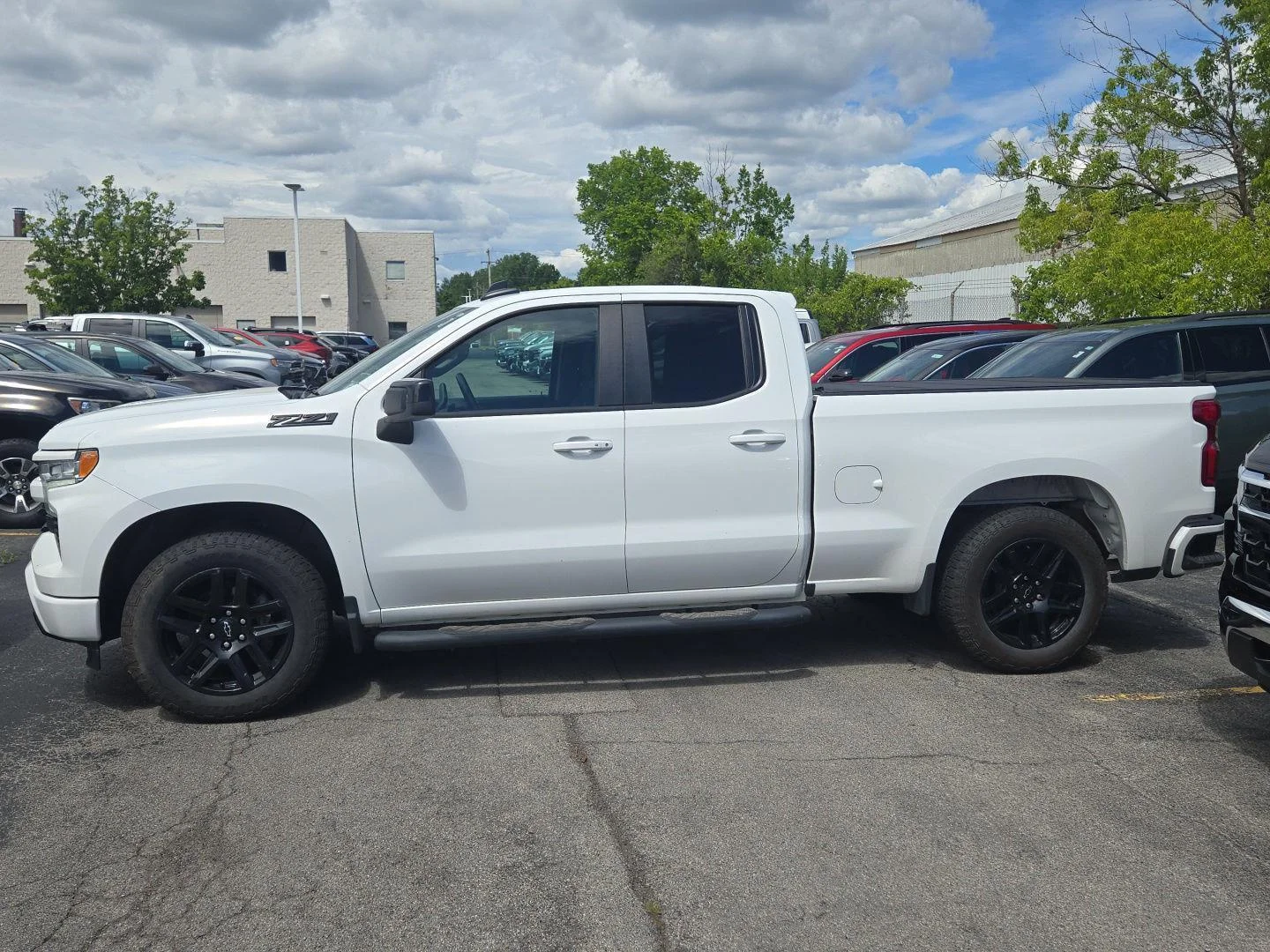 Used 2023 Summit White Chevrolet RST image 4