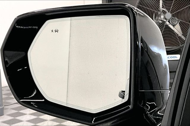 Used 2023 Onyx Black GMC AT4 image 35