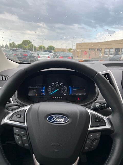 Used 2024 Gray Ford SEL image 6