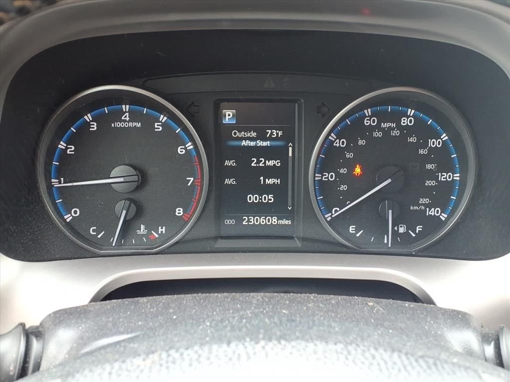 Used 2017 Red Toyota XLE image 22