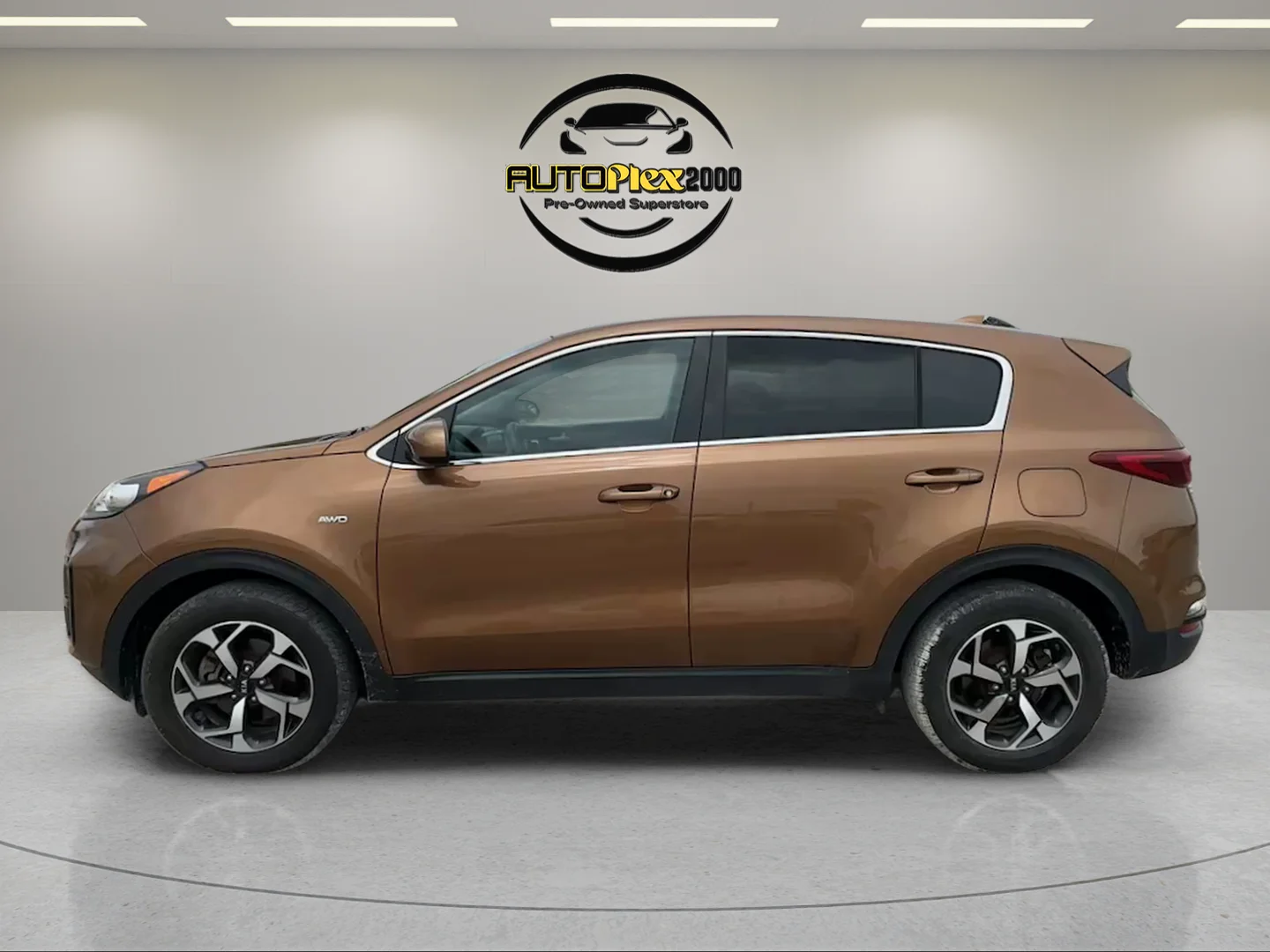 Used 2021 Brown Kia LX image 4