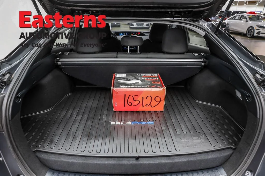 Used 2021 Gray Toyota LE image 9