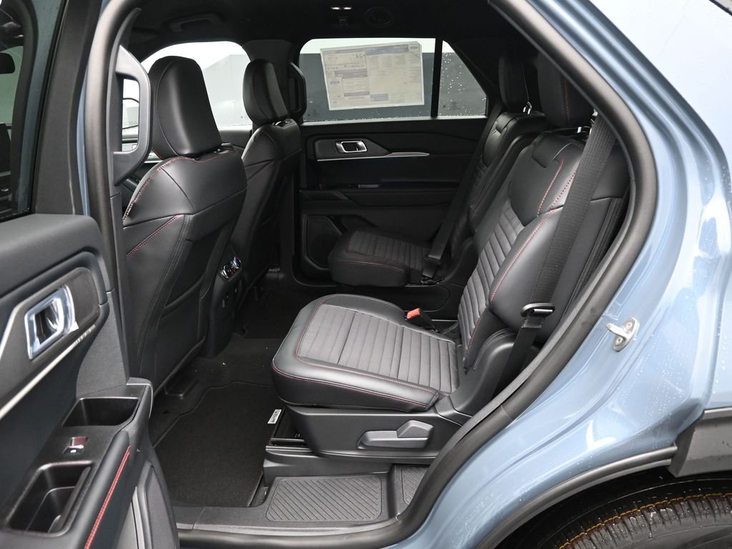 New 2026 Vapor Blue Metallic Ford ST-Line image 18