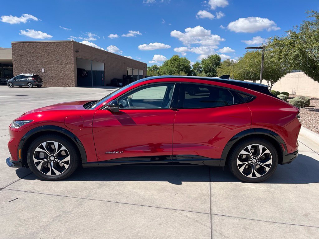 Used 2021 Red Ford Premium image 8