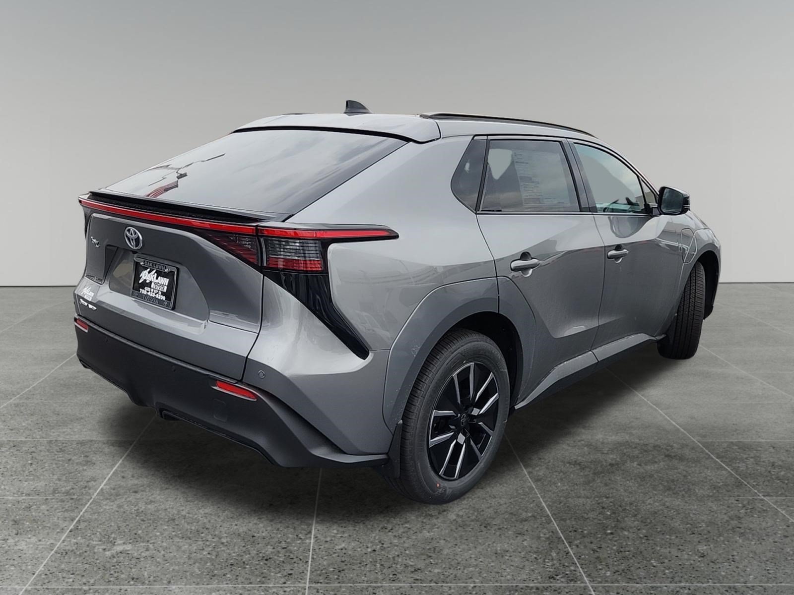 New 2026 Heavy Metal <sup>1</sup> Toyota  XLE image 7