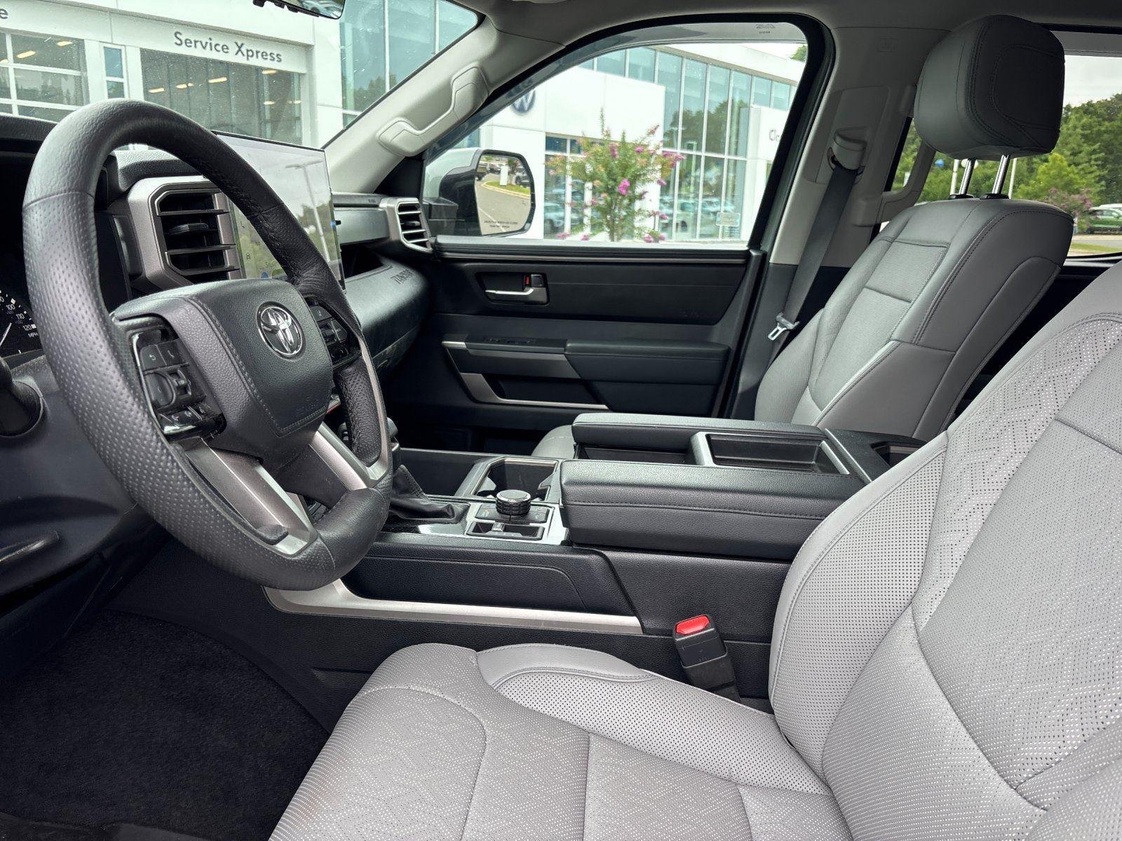 Used 2022 Lunar Rock Toyota SR5 image 15