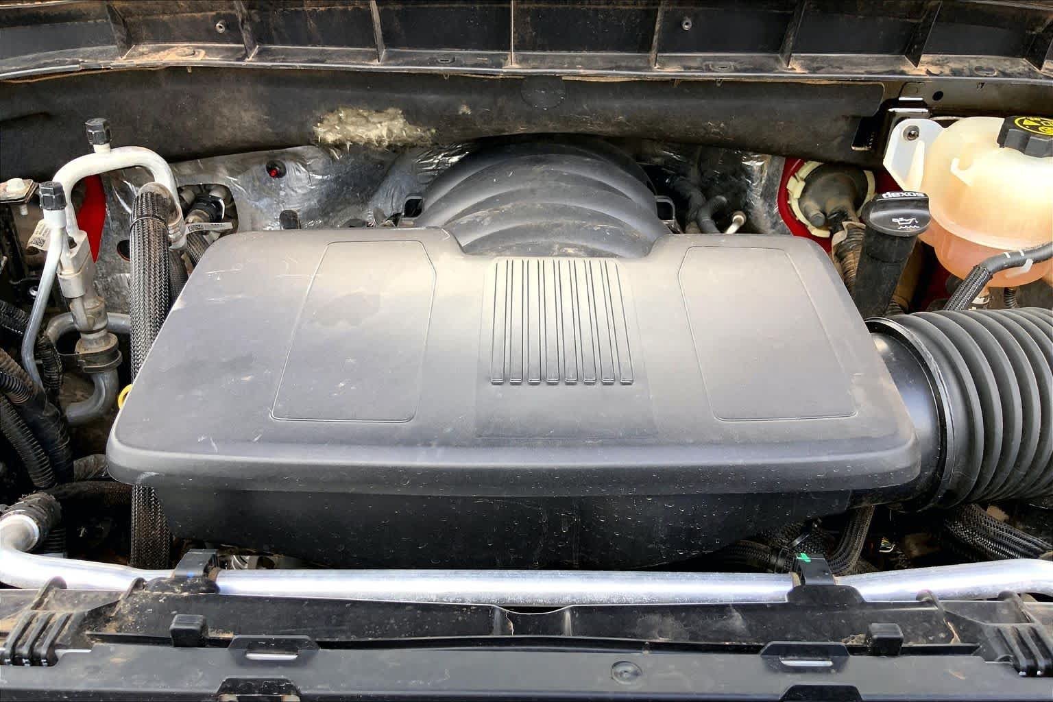 Certified Used 2021 Cardinal Red GMC SLT image 33