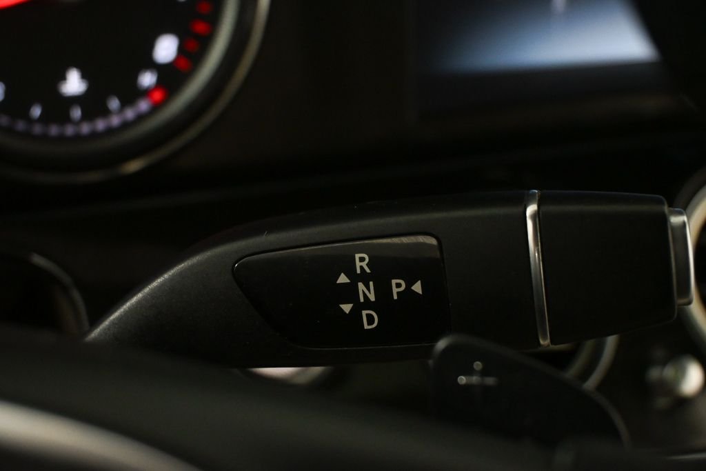Used 2018 Red Mercedes-Benz E 300 image 16