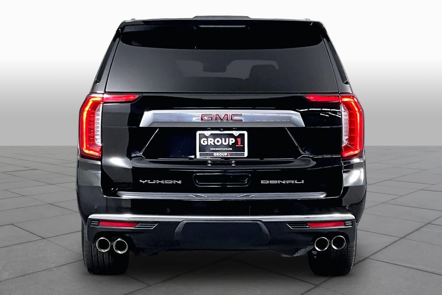 Used 2022 ONYX BLACK GMC Denali image 5