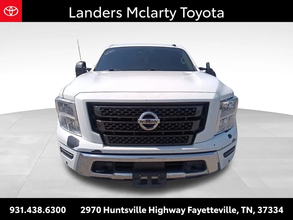 Used 2021 White Nissan SV image 8