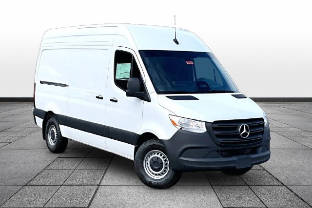 New 2026 Arctic White Mercedes-Benz Cargo 144 WB image 29