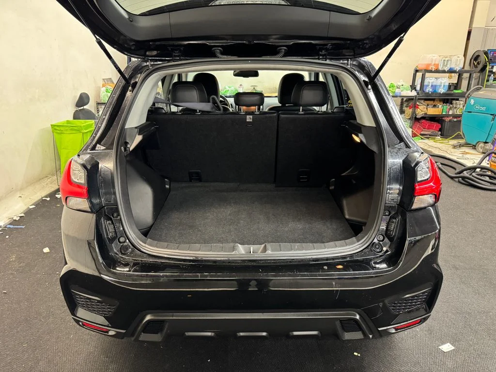 Used 2024 Black Mitsubishi 2.0 SE image 6