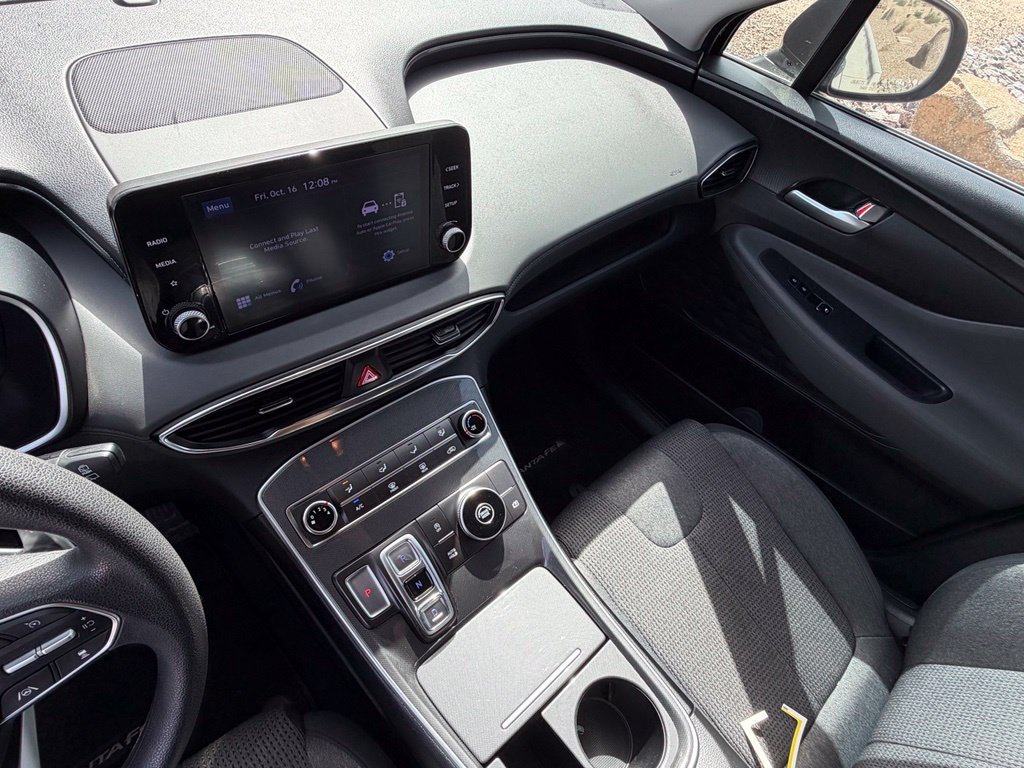 Used 2021 Black Hyundai SE image 19